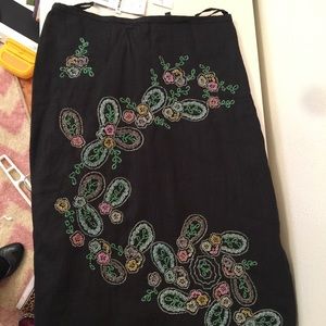 Bnwt size 4 French connection beaded skirt